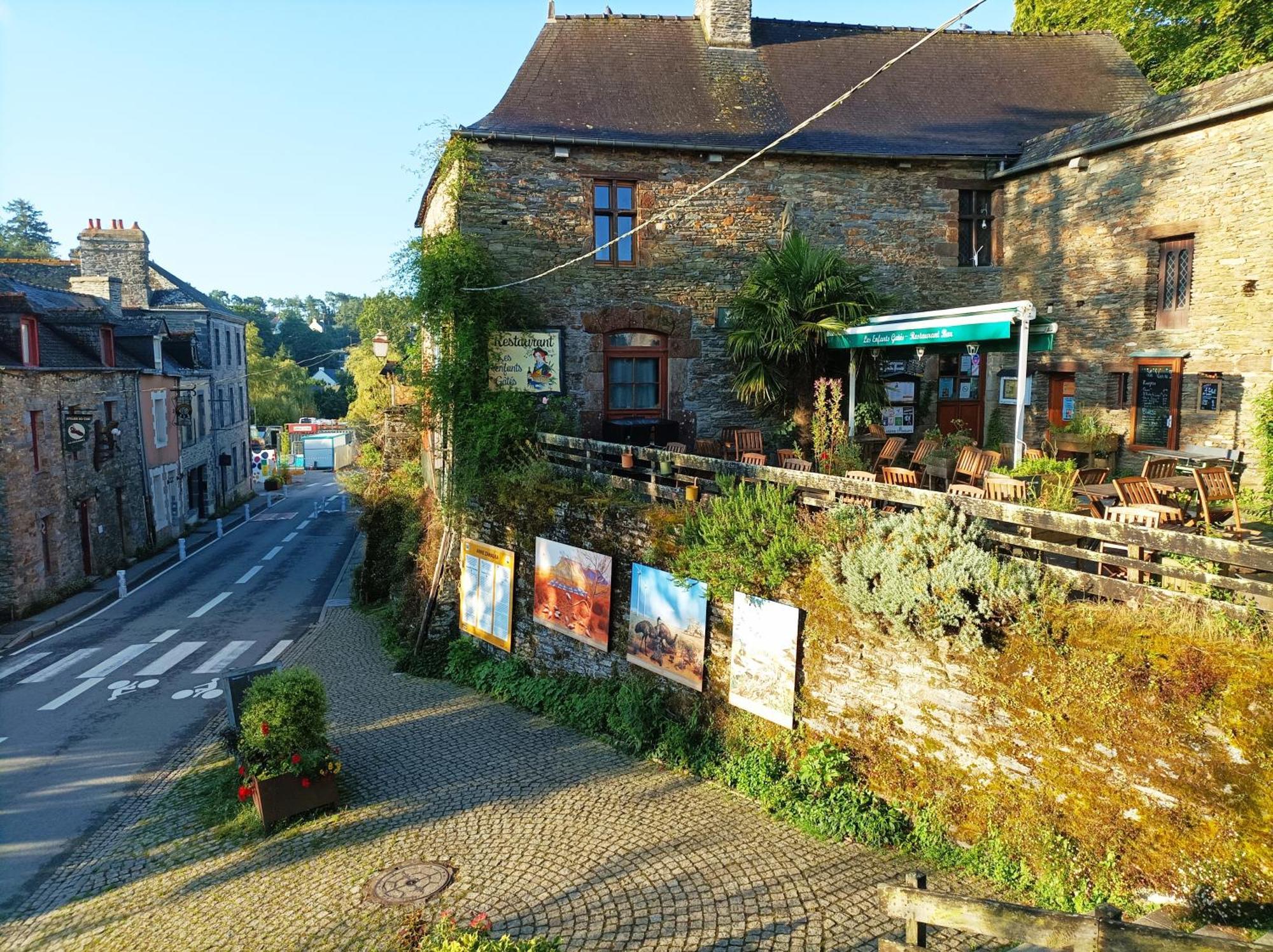 Au Cœur Des Artisans D'arts